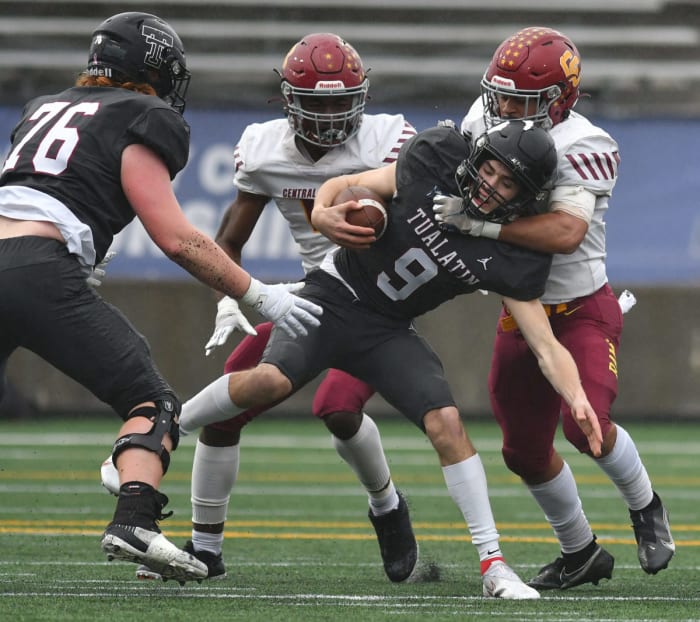 Central-Catholic.Tualatin.6A-football-final.Taylor-Balkom.20